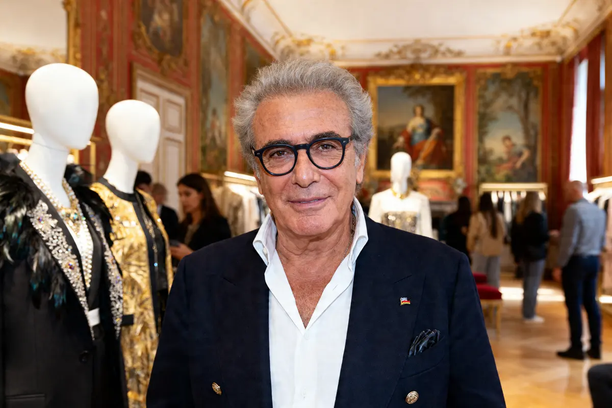 Designer Gianni : Héritage et impact unique dans la mode